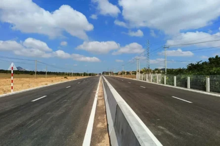 Bán 17.696 m2 Mặt Tiền Đường Văn Lâm Sơn Hải Ninh Thuận