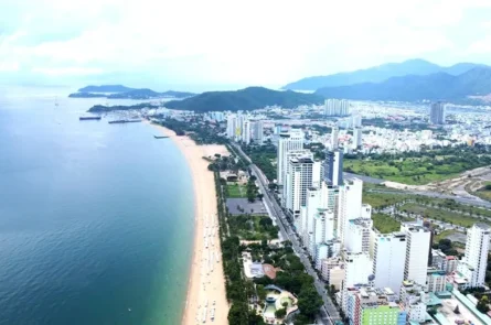 Môi giới bất động sản phải ghi rõ thông tin chứng chỉ trên Zalo, Facebook