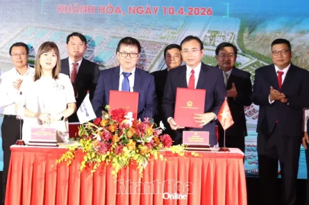 Tổ hợp công nghiệp và năng lượng Cà Ná chuyển mình